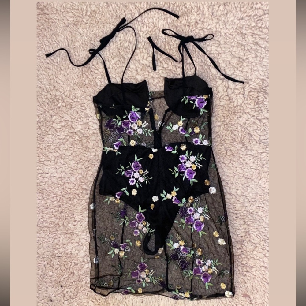 PrettyLittleThing Sheer Floral Dress✨